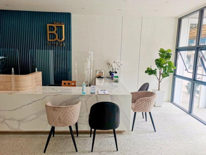 Bj City Hotel Surat Thani Zewnętrze zdjęcie